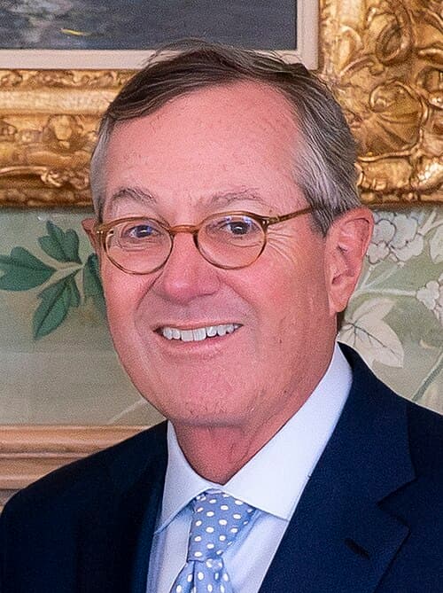 Warren Stephens